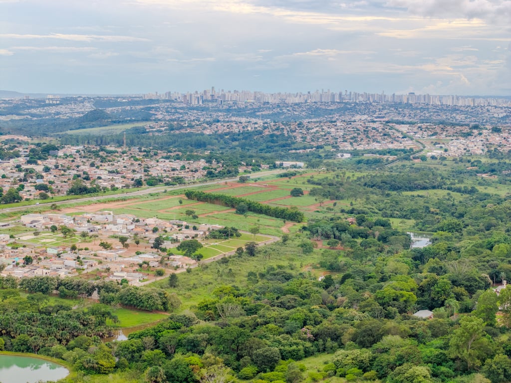 É uma imagem do post com o título Prefeitura de Rio Verde GO abre processo seletivo simplificado com 9 vagas