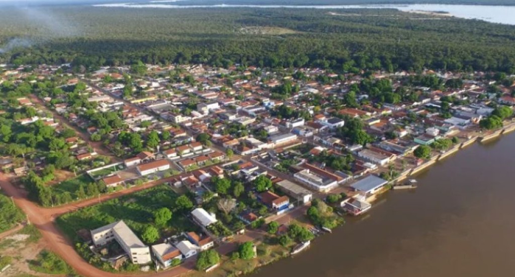 Vista aérea de São Félix do Araguaia, MT
