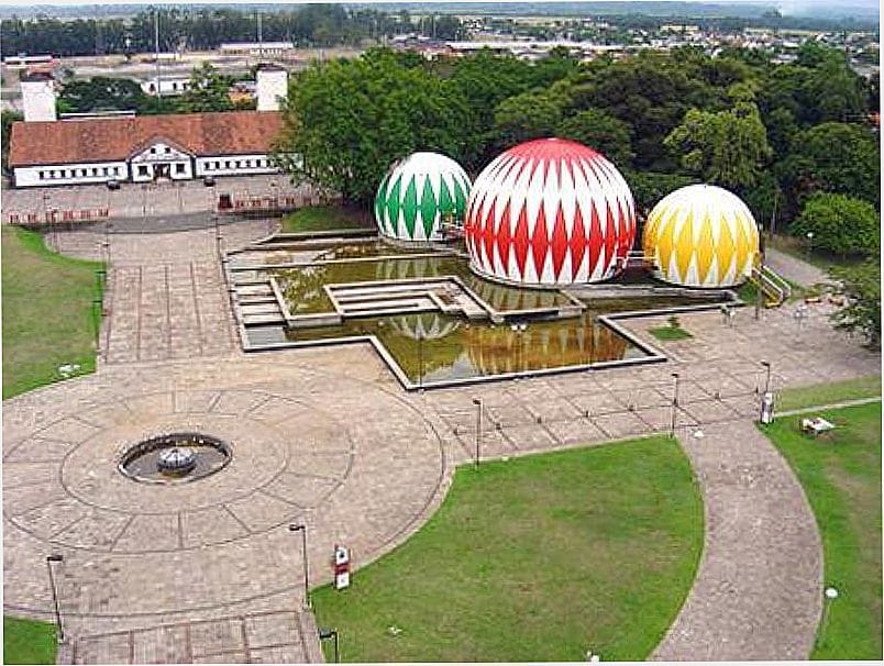 Entrada do Parque de Exposições Assis Brasil, em Esteio RS