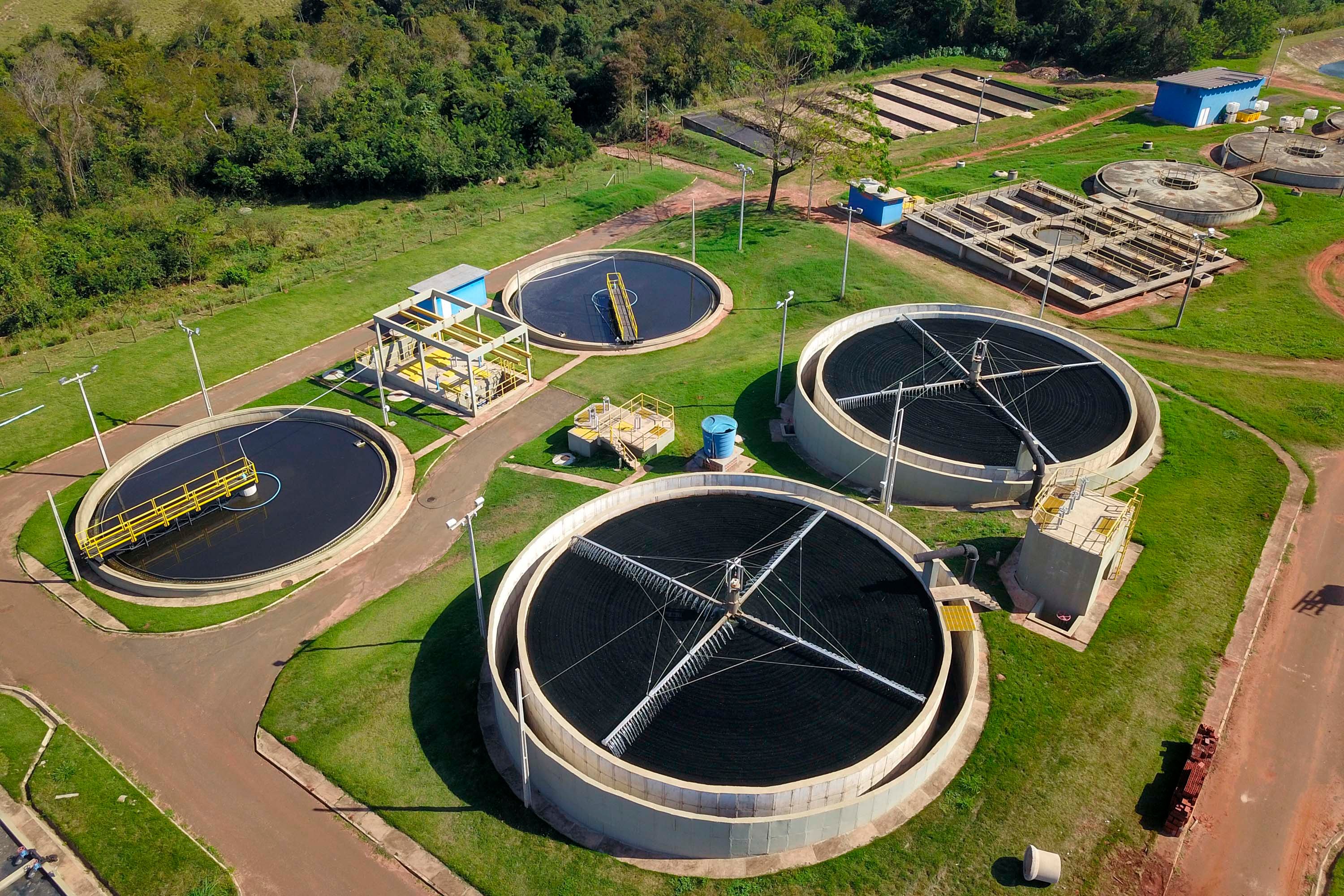 Infraestrutura de abastecimento de água, em referência ao saneamento básico