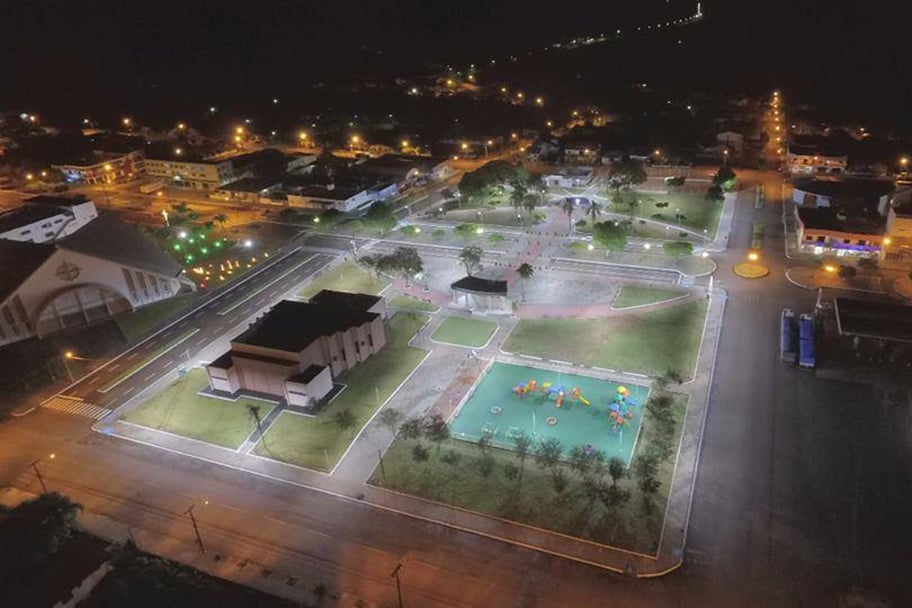 Vista aérea da praça central de Santa Isabel do Ivaí PR