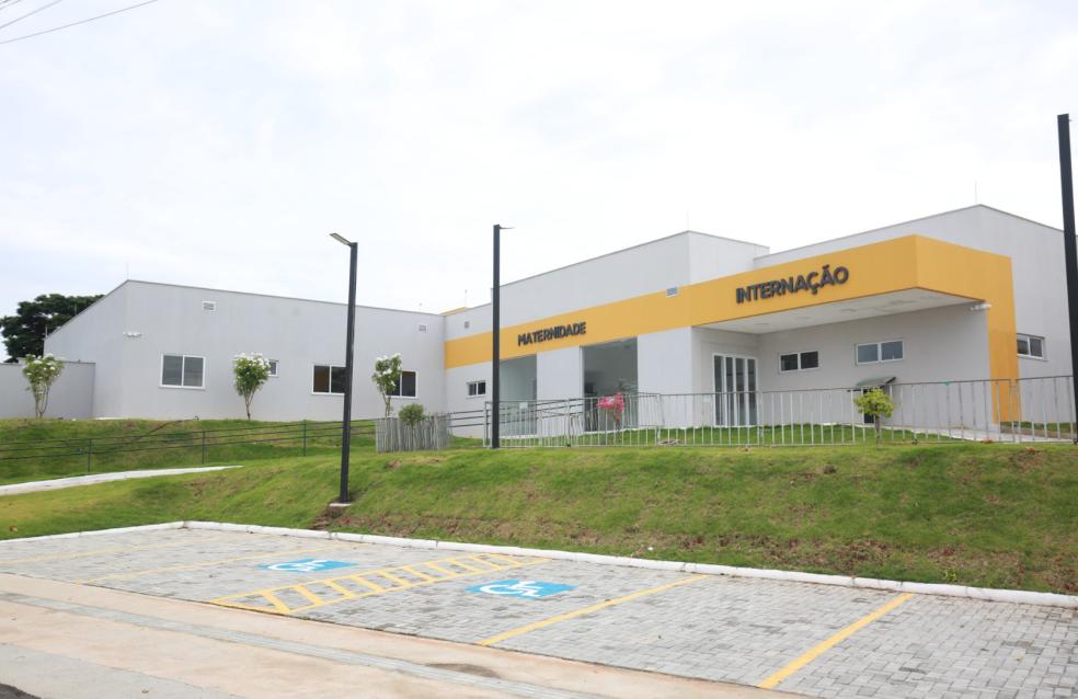 Fachada do Hospital Universitário de Catalão