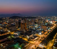 Vista panorâmica de Joinville ao entardecer