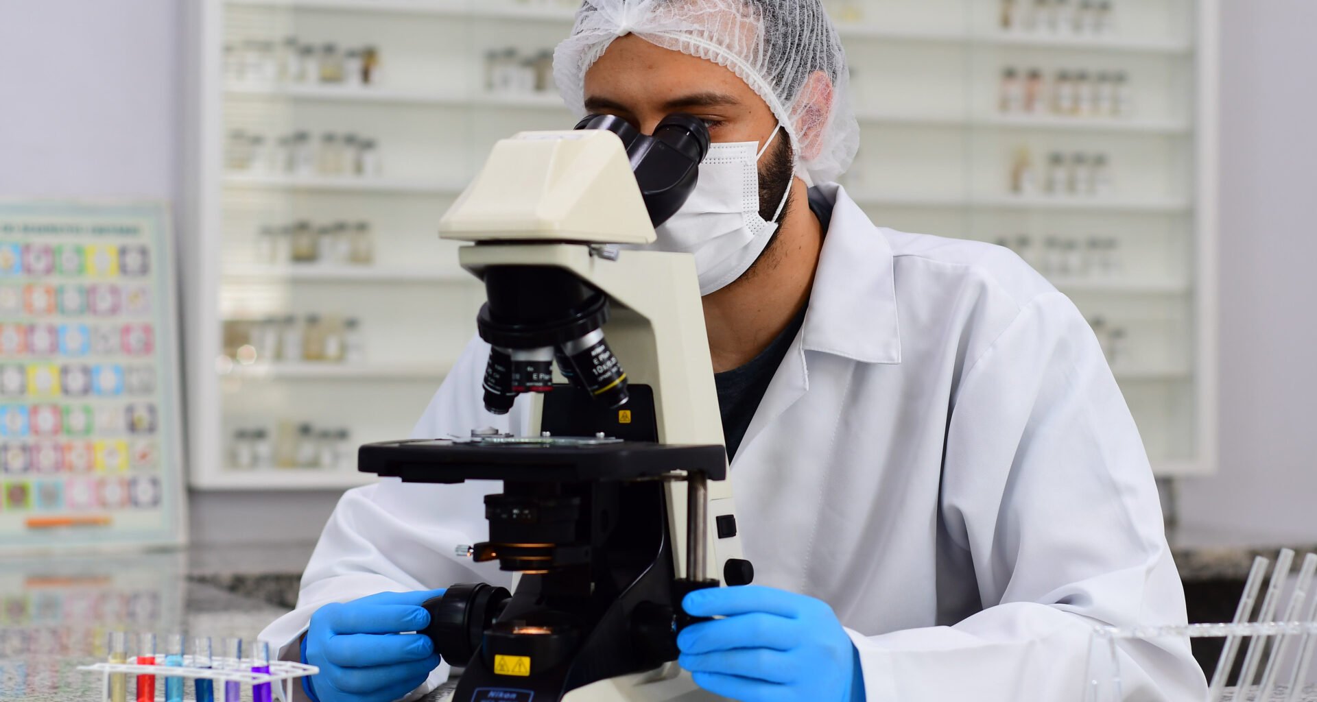 Laboratório de Bioquímica em ambiente acadêmico