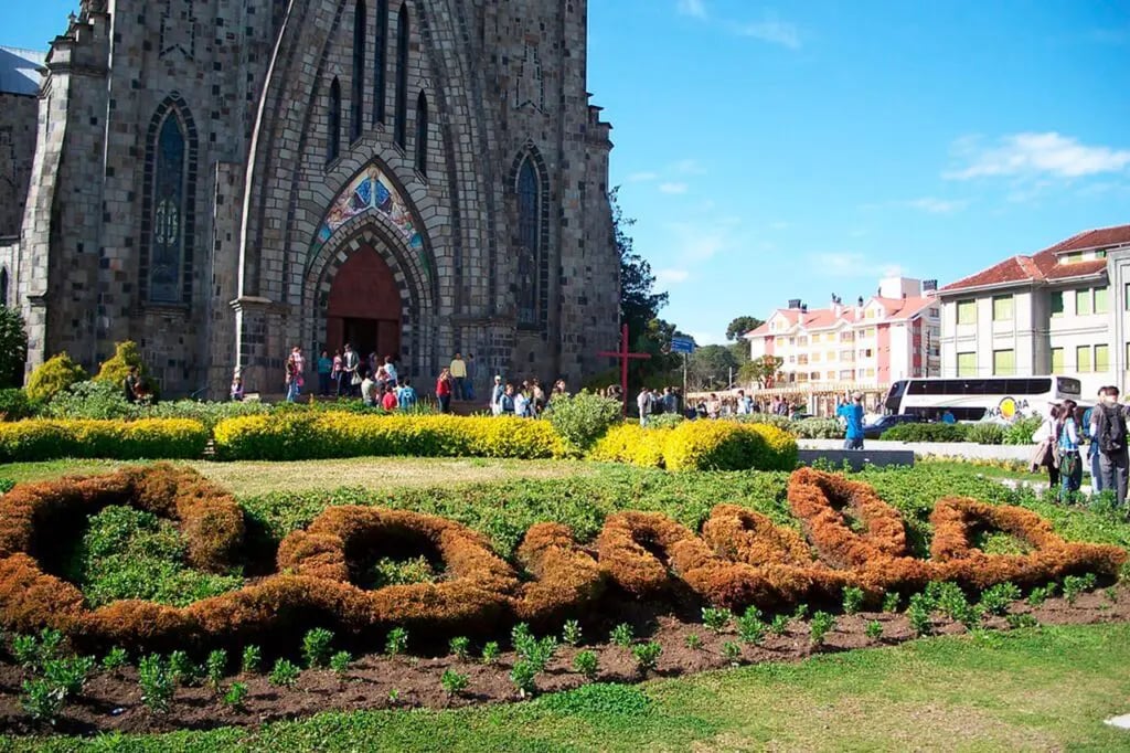 Centro de Canela RS, referência urbana próxima à unidade de conservação