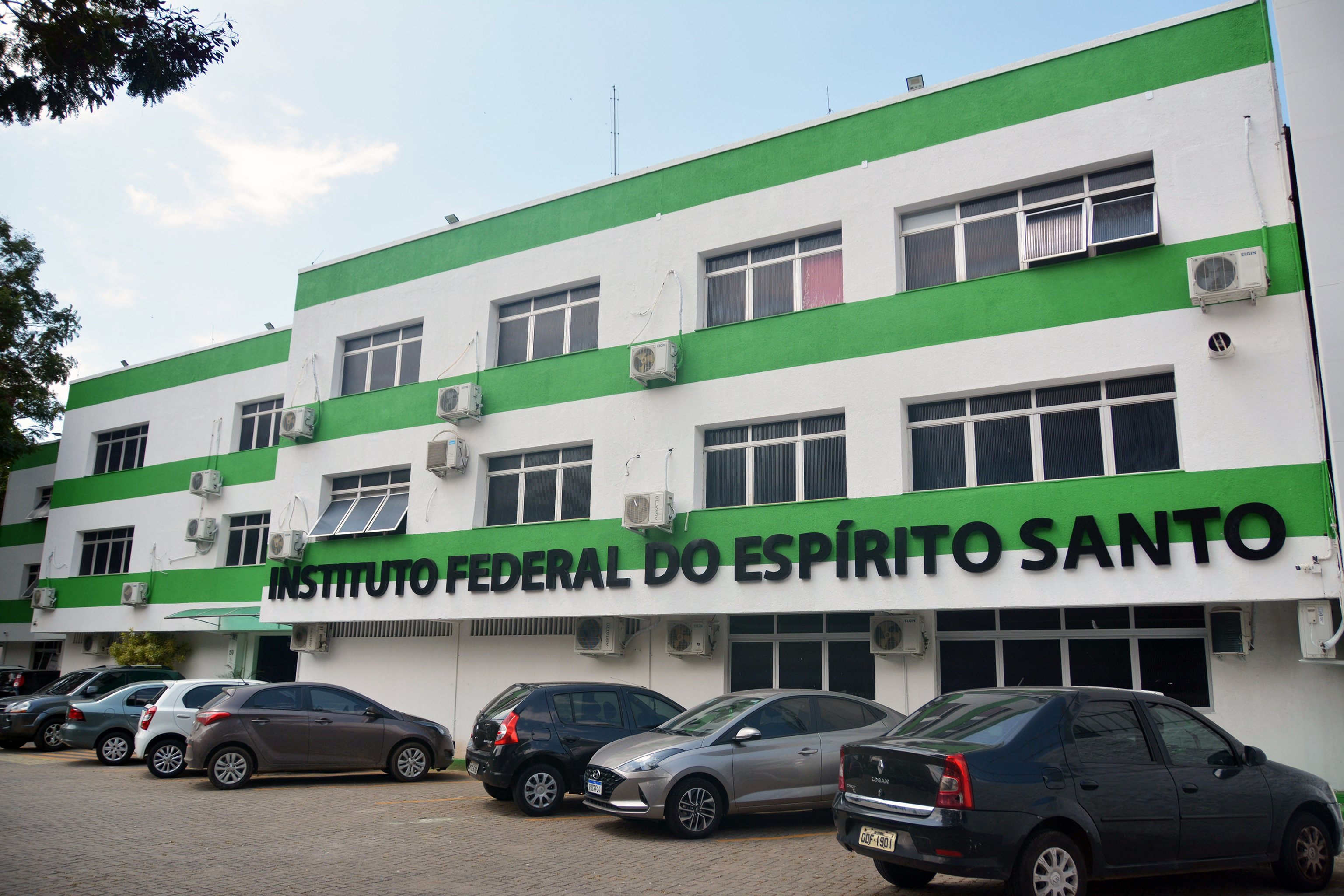 Fachada do IFES Campus Cariacica ES