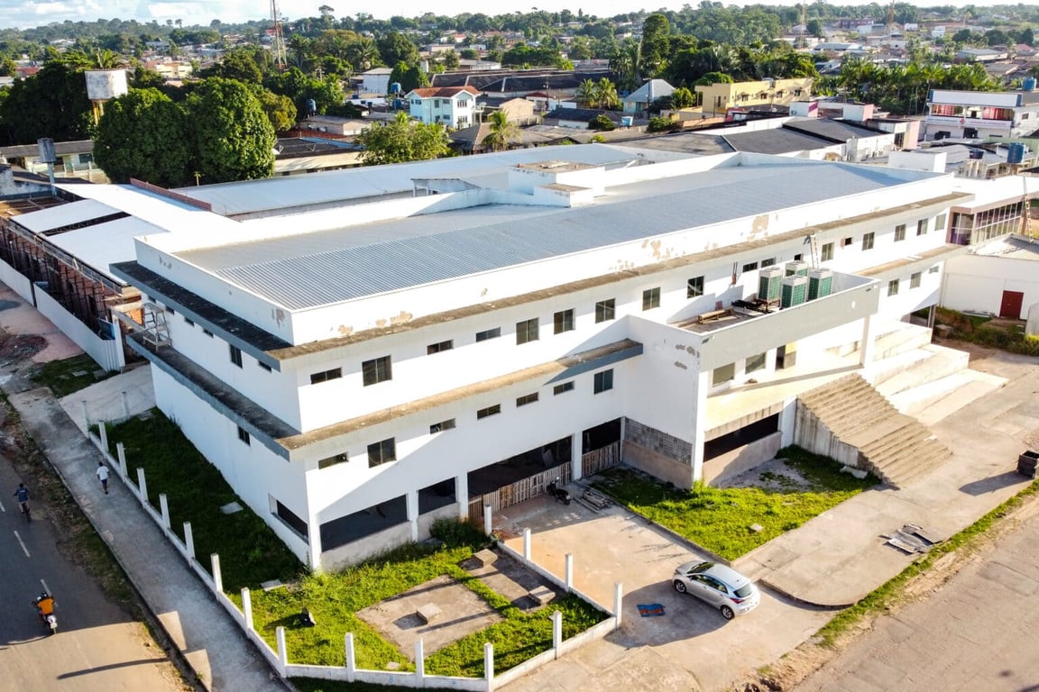 Vista aérea do perímetro urbano de Senador Guiomard AC