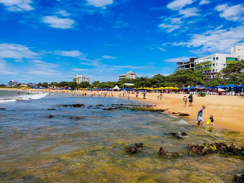 Praia de Castelhanos, em Anchieta (ES)