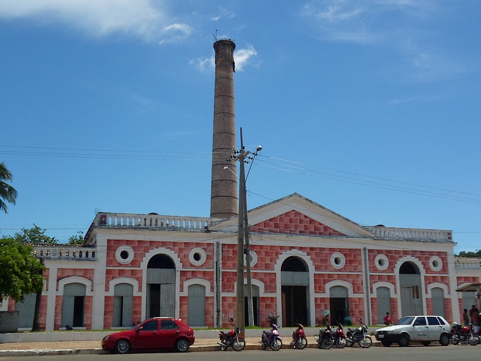 Centro histórico de Caxias MA, com arquitetura colonial e cenário urbano
