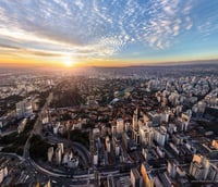 Skyline da cidade de Campinas SP ao pôr do sol.
