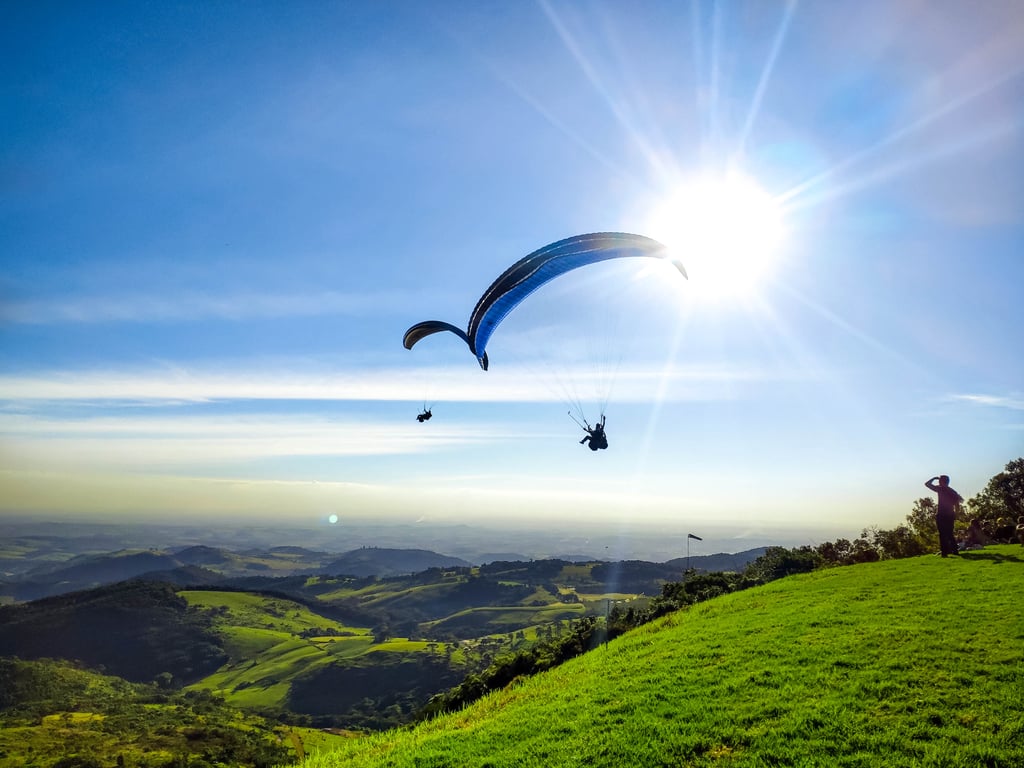 Voo livre no Pico do Gavião, em Andradas (MG)