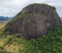 Paisagem rural típica do interior paulista, cenário comum em municípios de pequeno porte como São João das Duas Pontes.