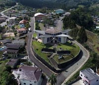 Vista aérea de Lindóia do Sul, no Oeste de Santa Catarina