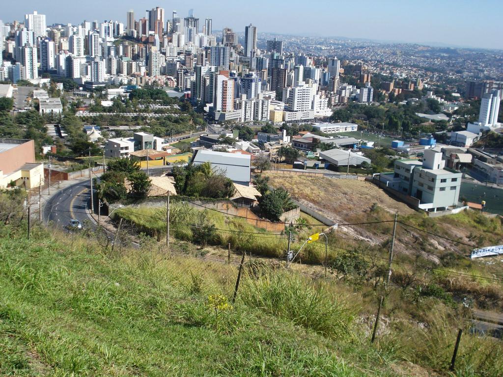 É uma imagem do post com o título Prefeitura de Buritis MG abre processo seletivo com 12 vagas para cuidador social