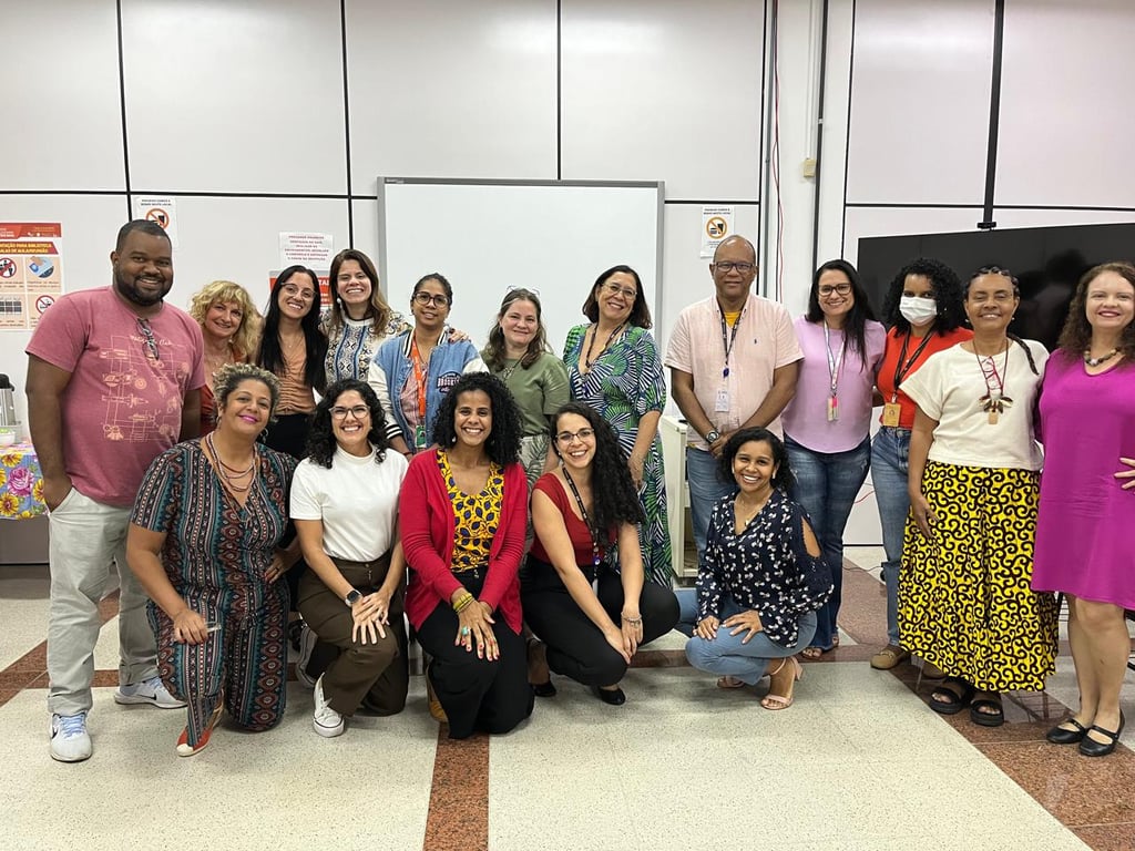 Equipe multiprofissional de saúde em reunião, simbolizando atuação integrada nos CAPS