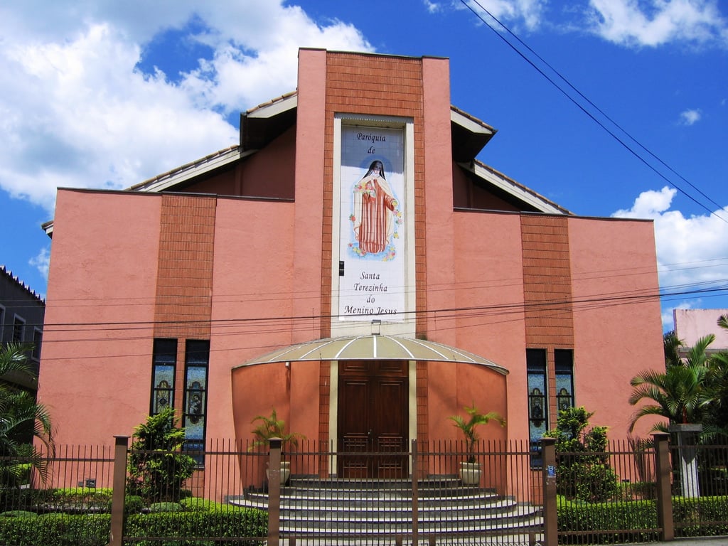 É uma imagem do post com o título Prefeitura de Embu-Guaçu SP abre processo seletivo com 18 vagas
