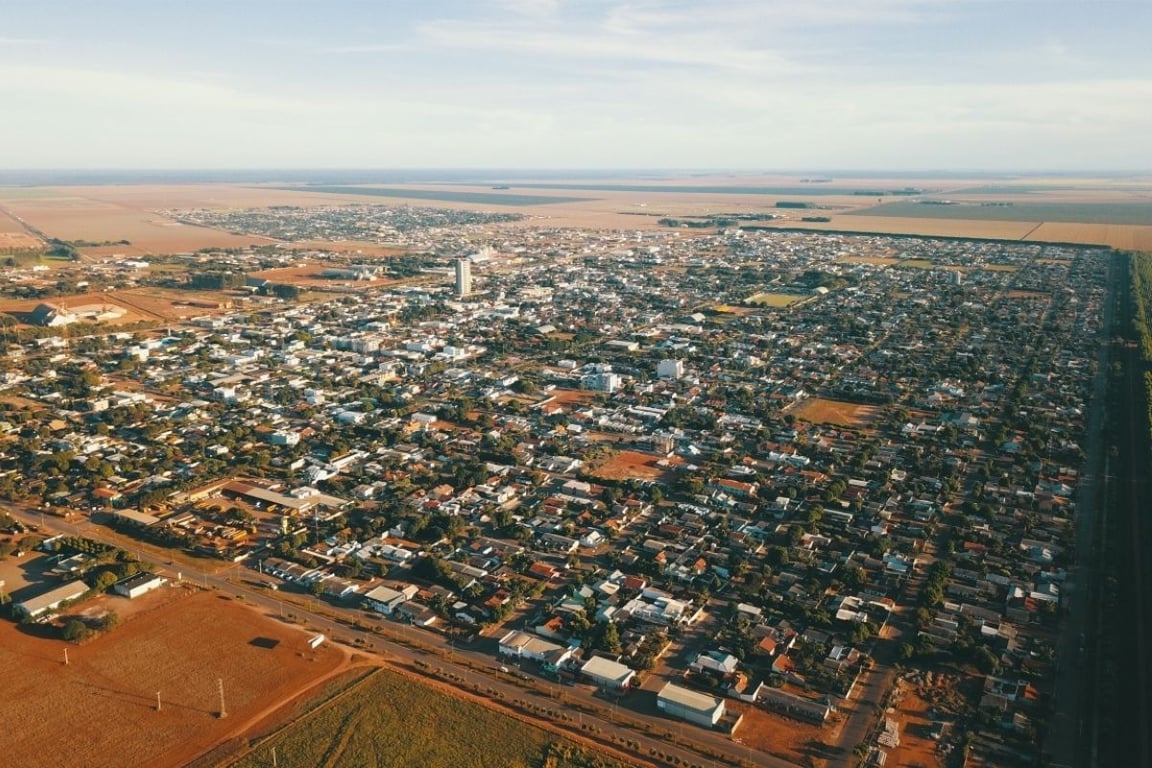 Vista aérea de Campo Novo do Parecis ao pôr do sol