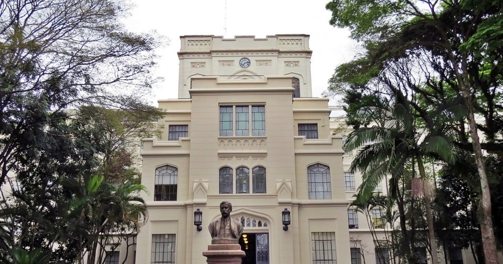 Fachada da Faculdade de Medicina da USP