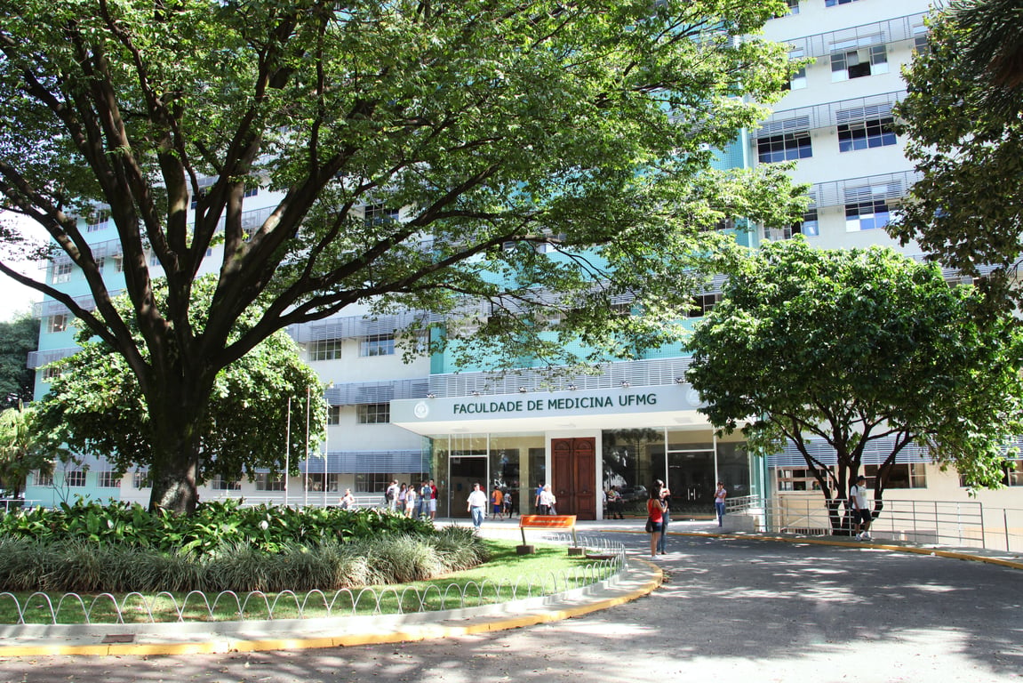 É uma imagem do post com o título Concurso Universidade Federal de Minas Gerais abre 1 vaga para professor substituto