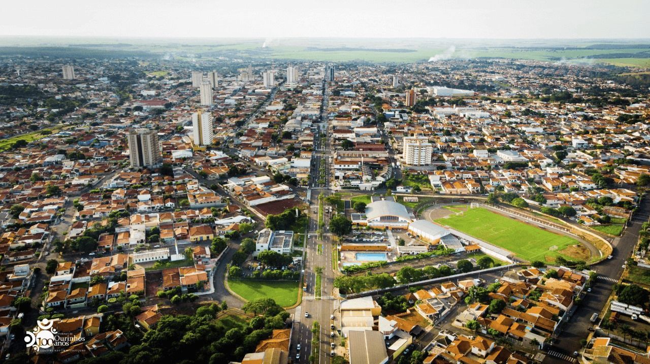 Vista urbana do interior paulista, microrregião de Ourinhos