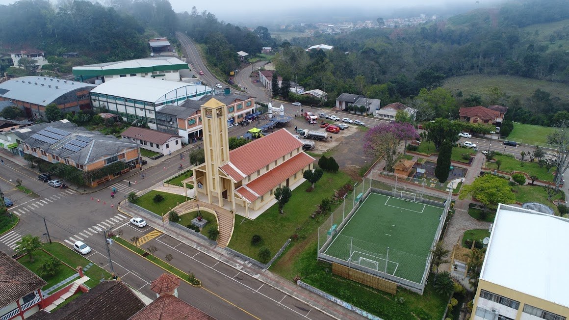É uma imagem do post com o título Prefeitura de Arabutã SC abre concurso com vagas imediatas e cadastro de reserva
