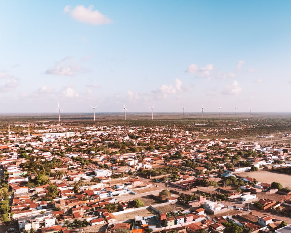 Vista aérea de João Lisboa às margens do Rio Tocantins