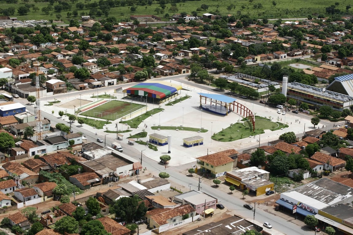 Vista aérea urbana no norte de Mato Grosso