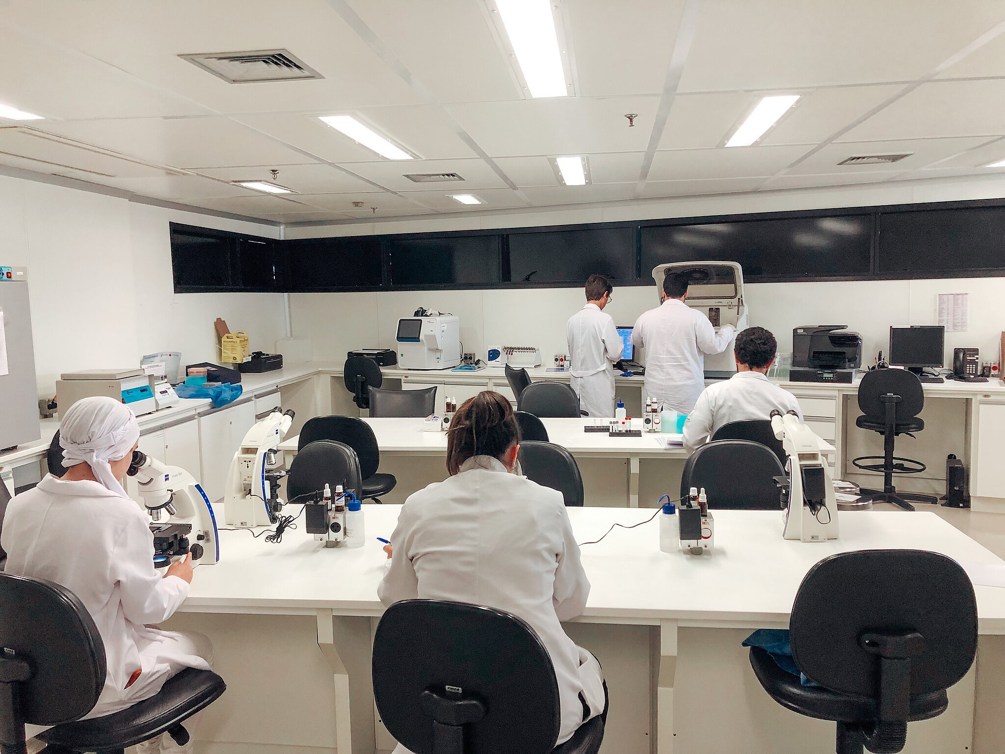 Ambiente de laboratório de hemoterapia