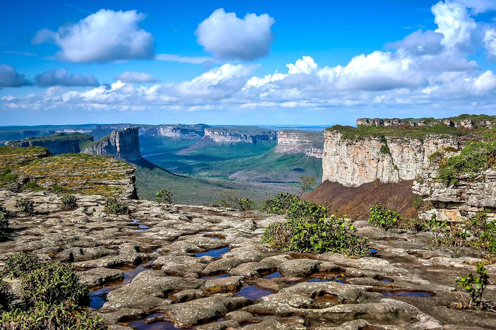 É uma imagem do post com o título Prefeitura de Bonito BA abre concurso e processo seletivo com 70 vagas