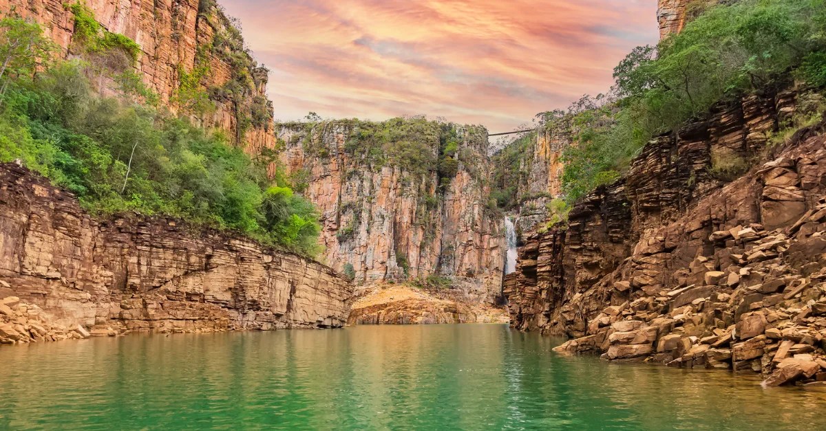 Lago de Furnas, próximo a Passos MG