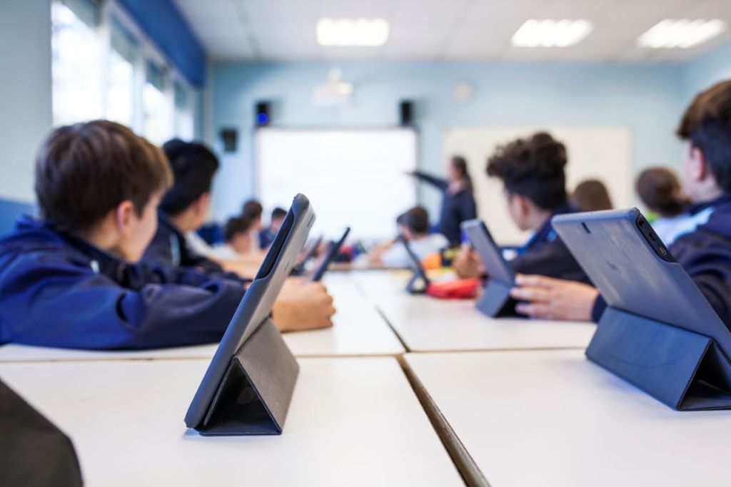Ambiente educacional de tecnologia