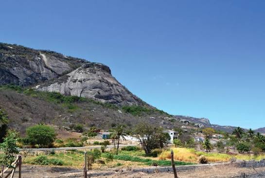 É uma imagem do post com o título Câmara Municipal de Mãe d’Água PB retifica concurso com 3 vagas