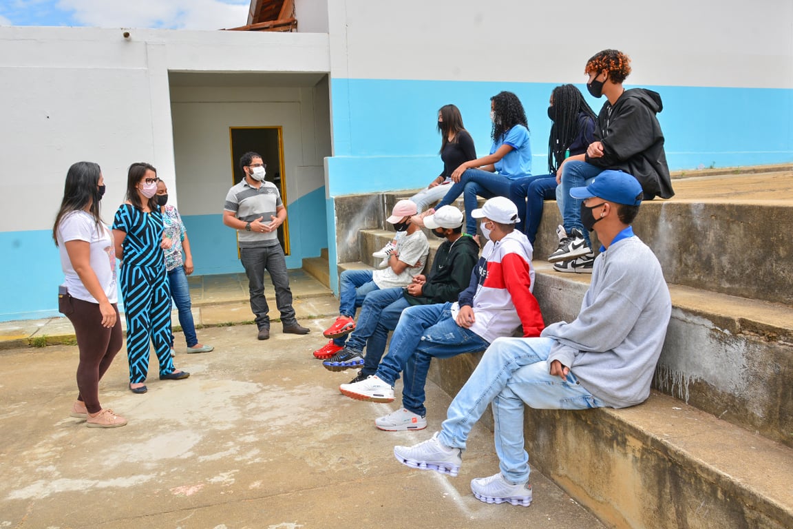 Equipe multidisciplinar de Saúde e Educação