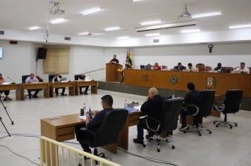 Interior de plenário de câmara municipal