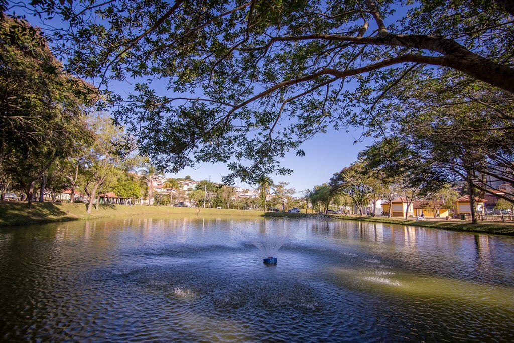 Vista de Paraisópolis (MG) na Mantiqueira