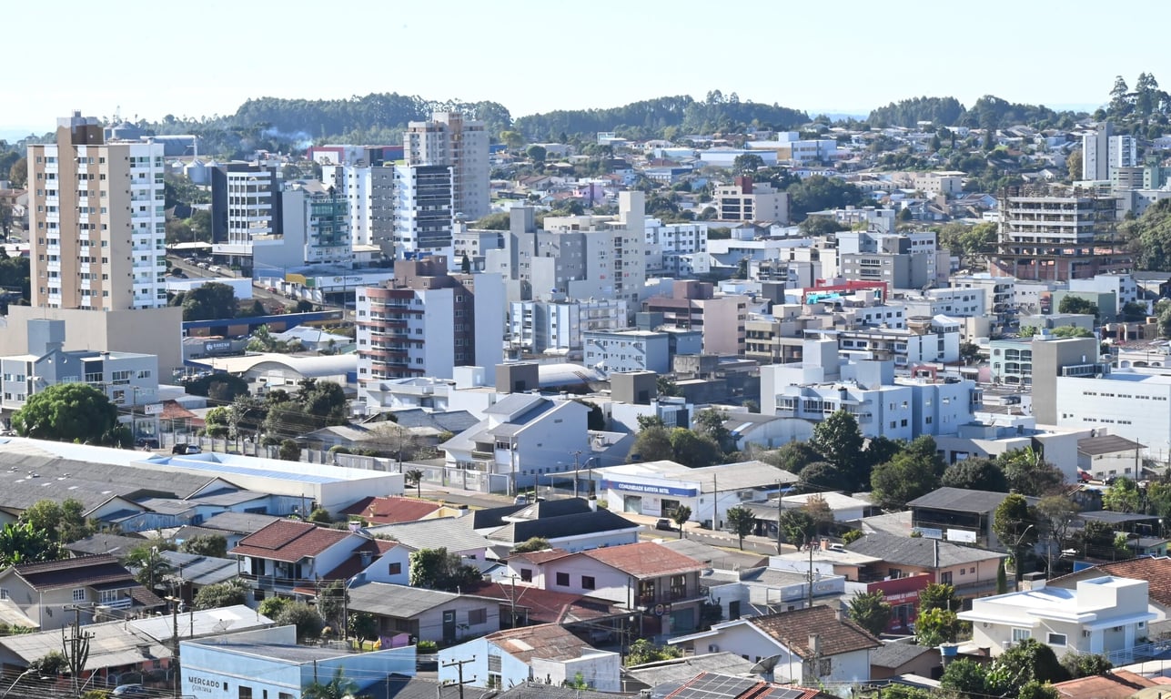 Processo seletivo FAHECE São Lourenço do Oeste SC abre vaga assistente administrativo I PCD