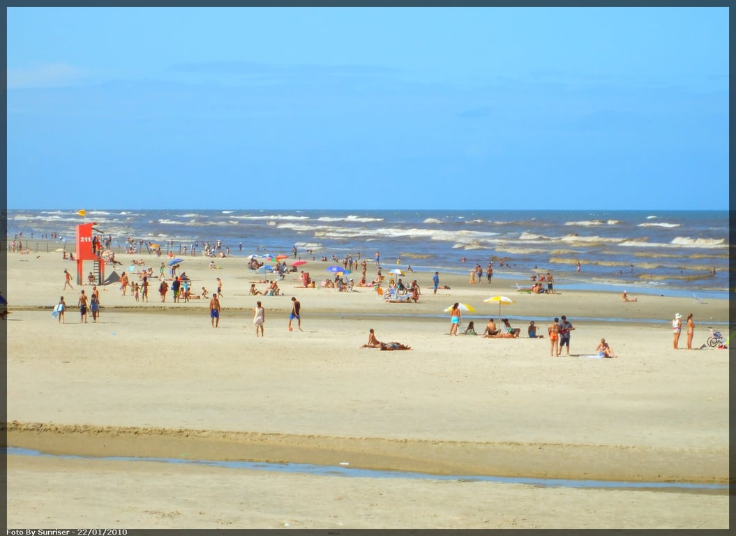 Praia de Quintão, em Palmares do Sul (RS)
