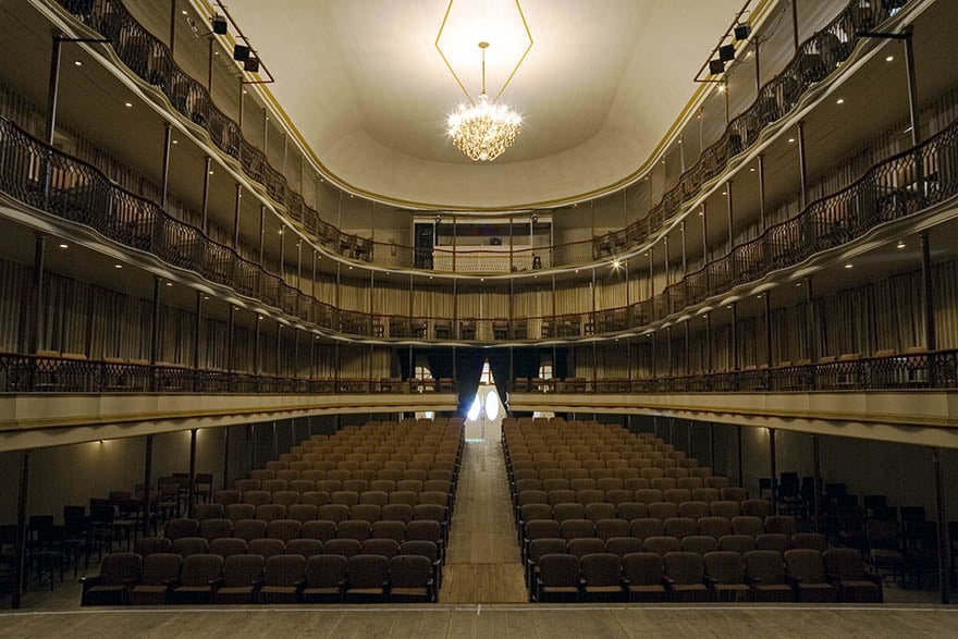 Interior do Theatro Sete de Abril, patrimônio histórico de Pelotas