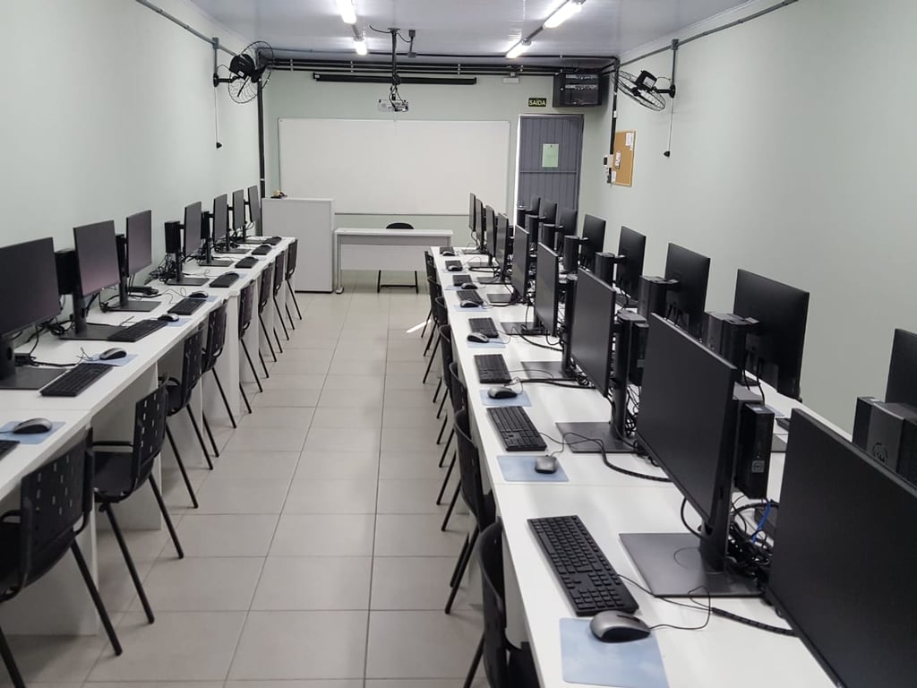 Ambiente de informática e pesquisa em computação