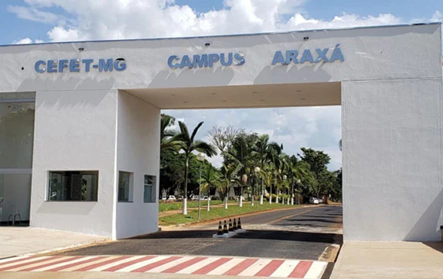 Entrada do campus do CEFET-MG em Araxá