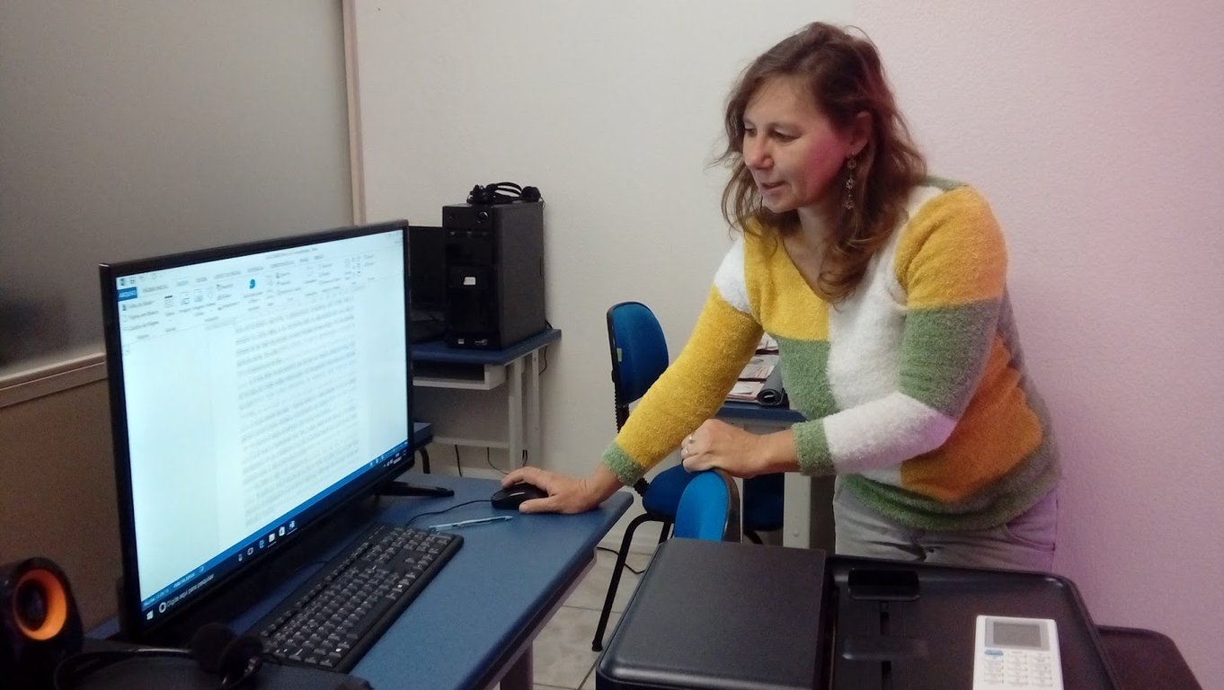 Atuação de monitor escolar