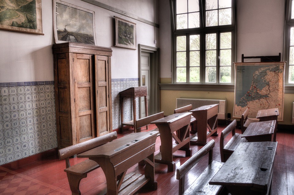 É uma imagem do post com o título Prefeitura de Ribeirão Bonito SP abre processo seletivo Educação cadastro reserva