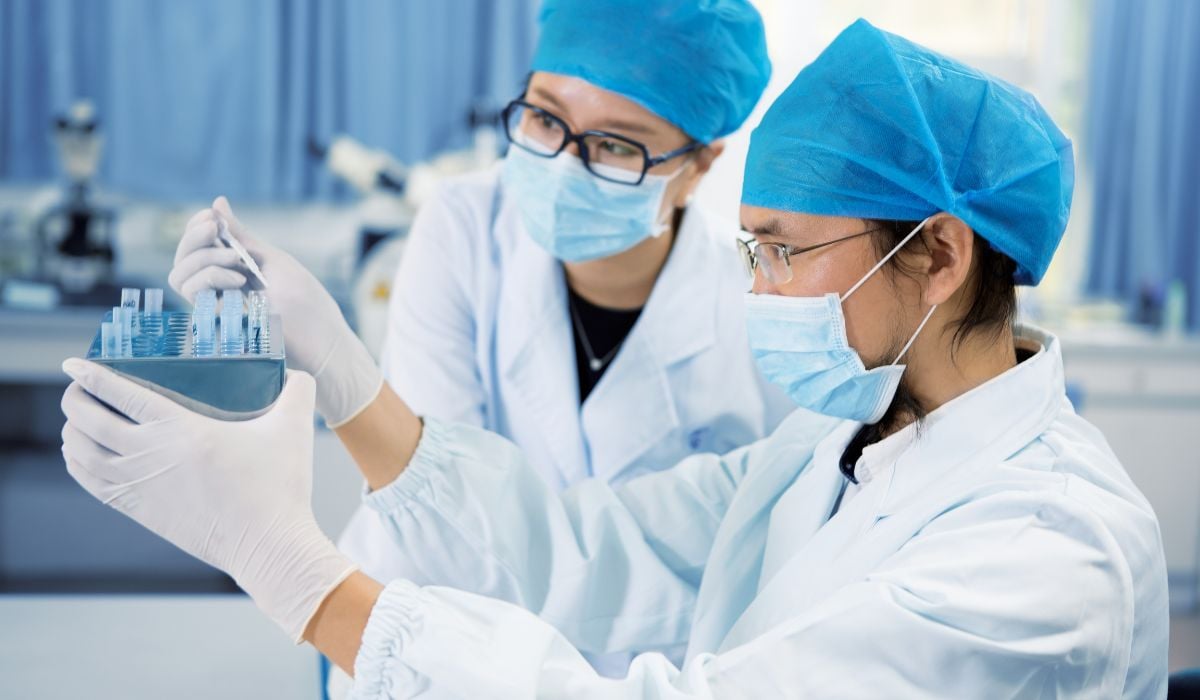 Ambiente hospitalar de alta tecnologia