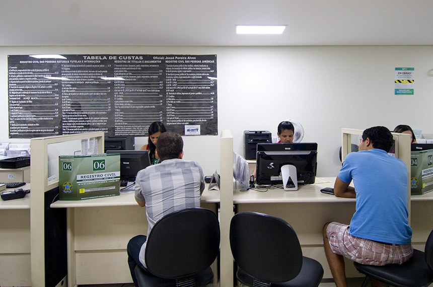 Atendimento ao público em repartição pública