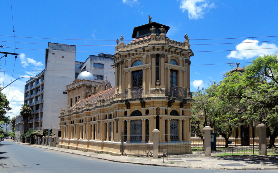 Fachada histórica da Reitoria da UFRGS