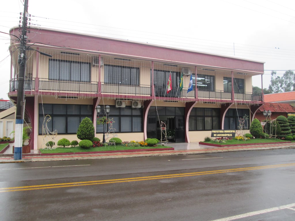 Sede da Prefeitura de Lacerdópolis SC