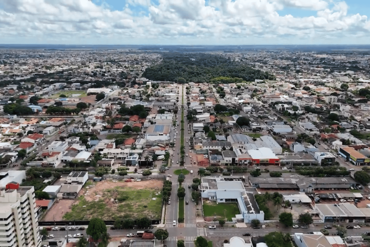 Vista aérea ilustrativa de cidade do norte de Mato Grosso