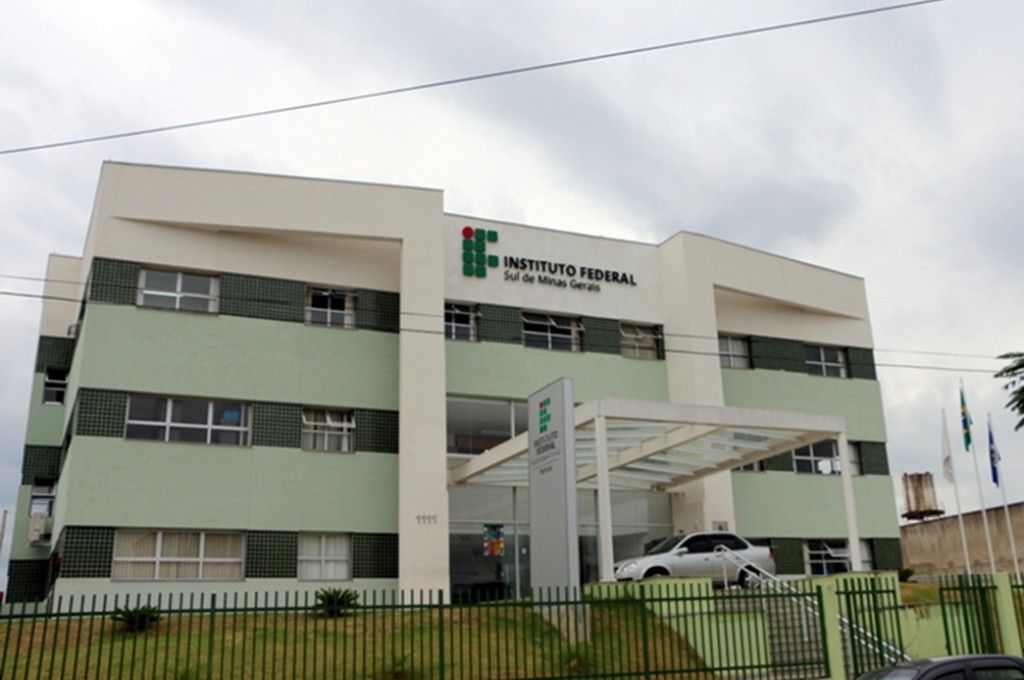 Fachada do IFSULDEMINAS – campus Machado