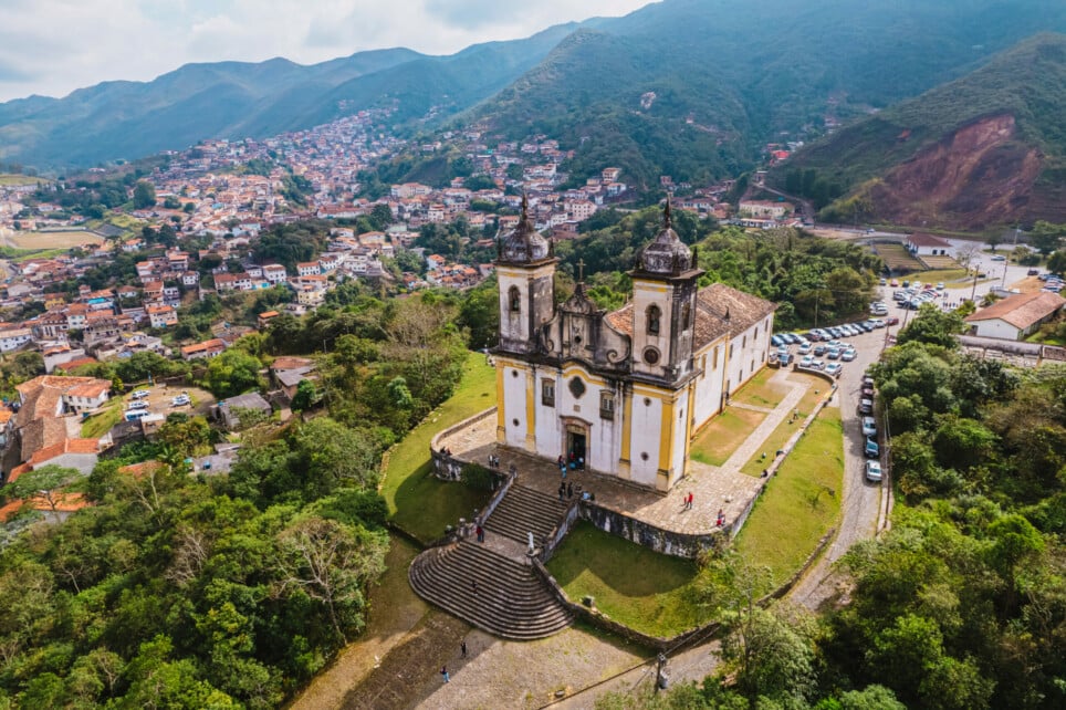 É uma imagem do post com o título Concurso IFMG São João Evangelista MG: 3 vagas para professores abertas