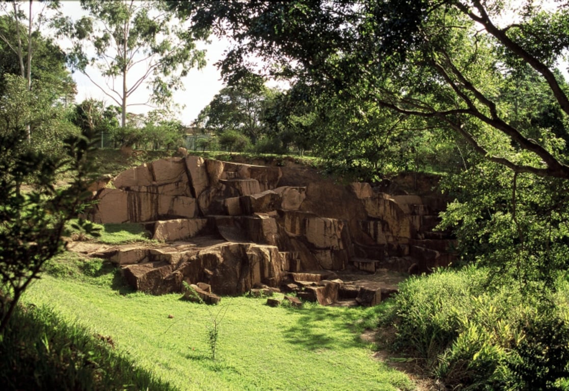 Parque da Rocha Moutonnée, em Salto SP